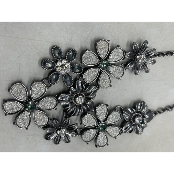 costume jewelry necklace floral black shine stones chain clasp 21" READ - Picture 4 of 7